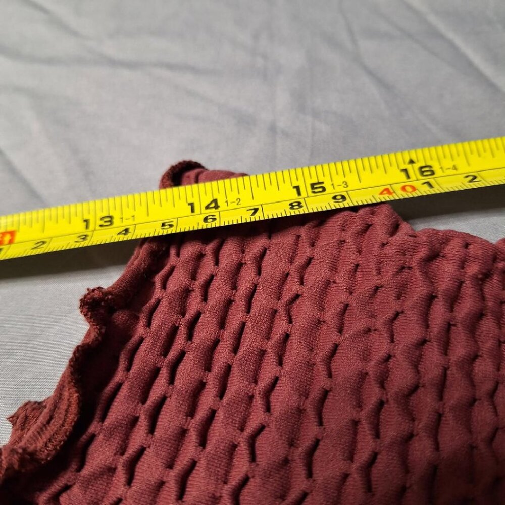 Free People Sz Medium Womens Red Textured Long Sleeve Crop Top - Picture 6 of 6